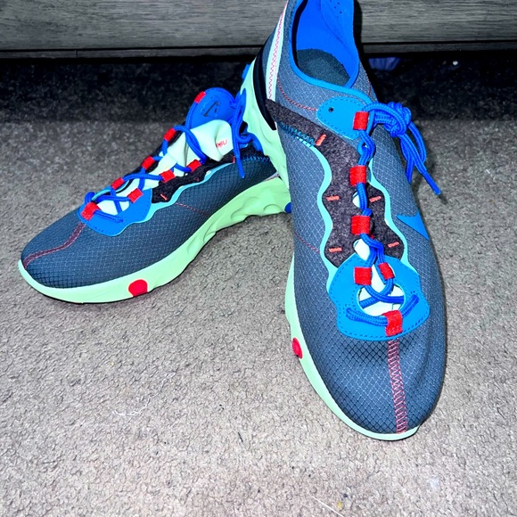 Nike React Element - Picture 1 of 2